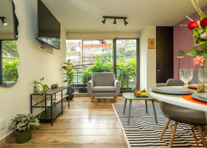 Stylish 2br-2ba Near Plaza De Toros *