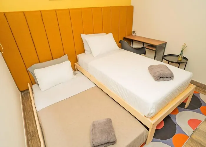Stylish 2br-2ba Near Plaza De Toros